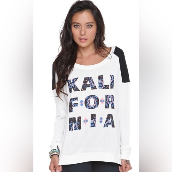 Kendall & Kylie kalifornia graphic tunic NWOT long sleeve pull over supe… - Picture 1 of 5